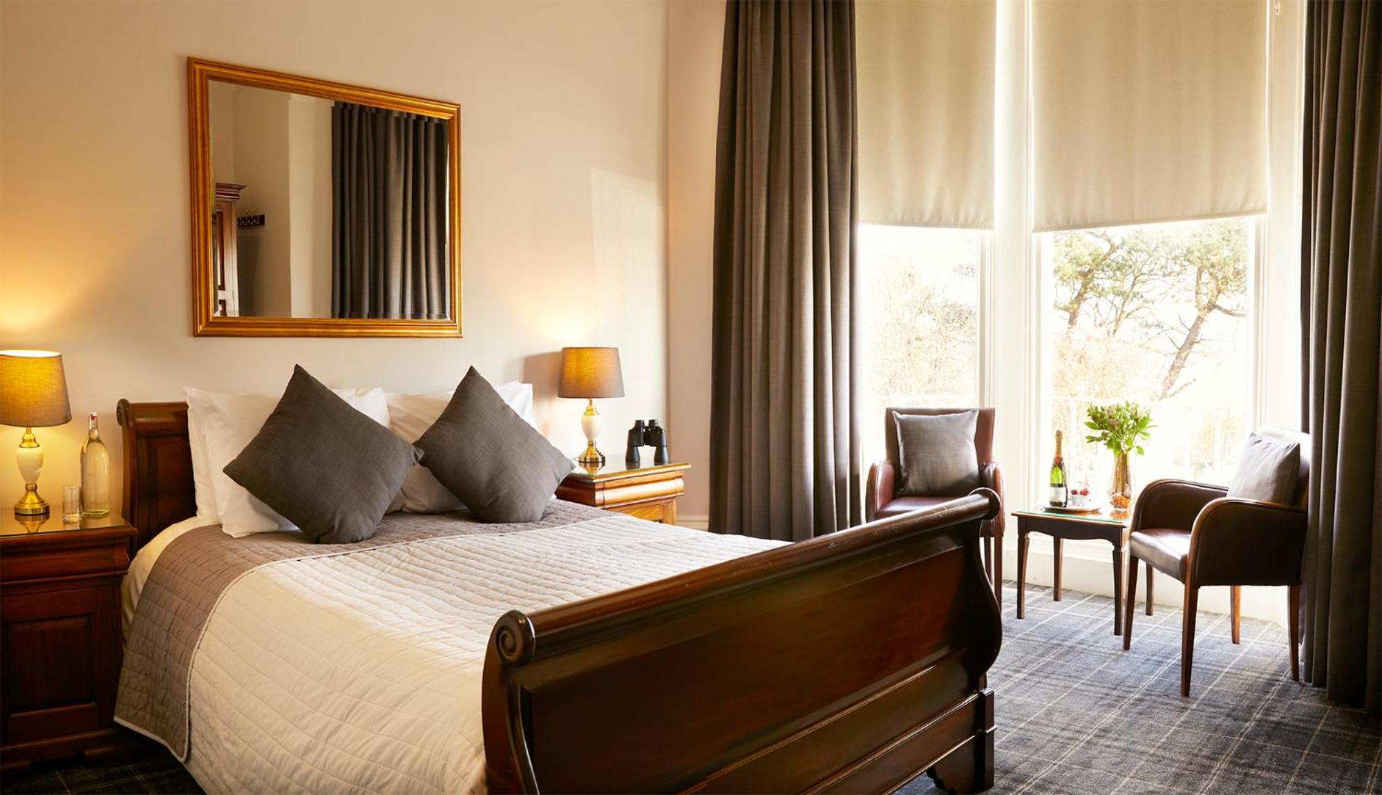 Mansion House Hotel Скарбъро Екстериор снимка