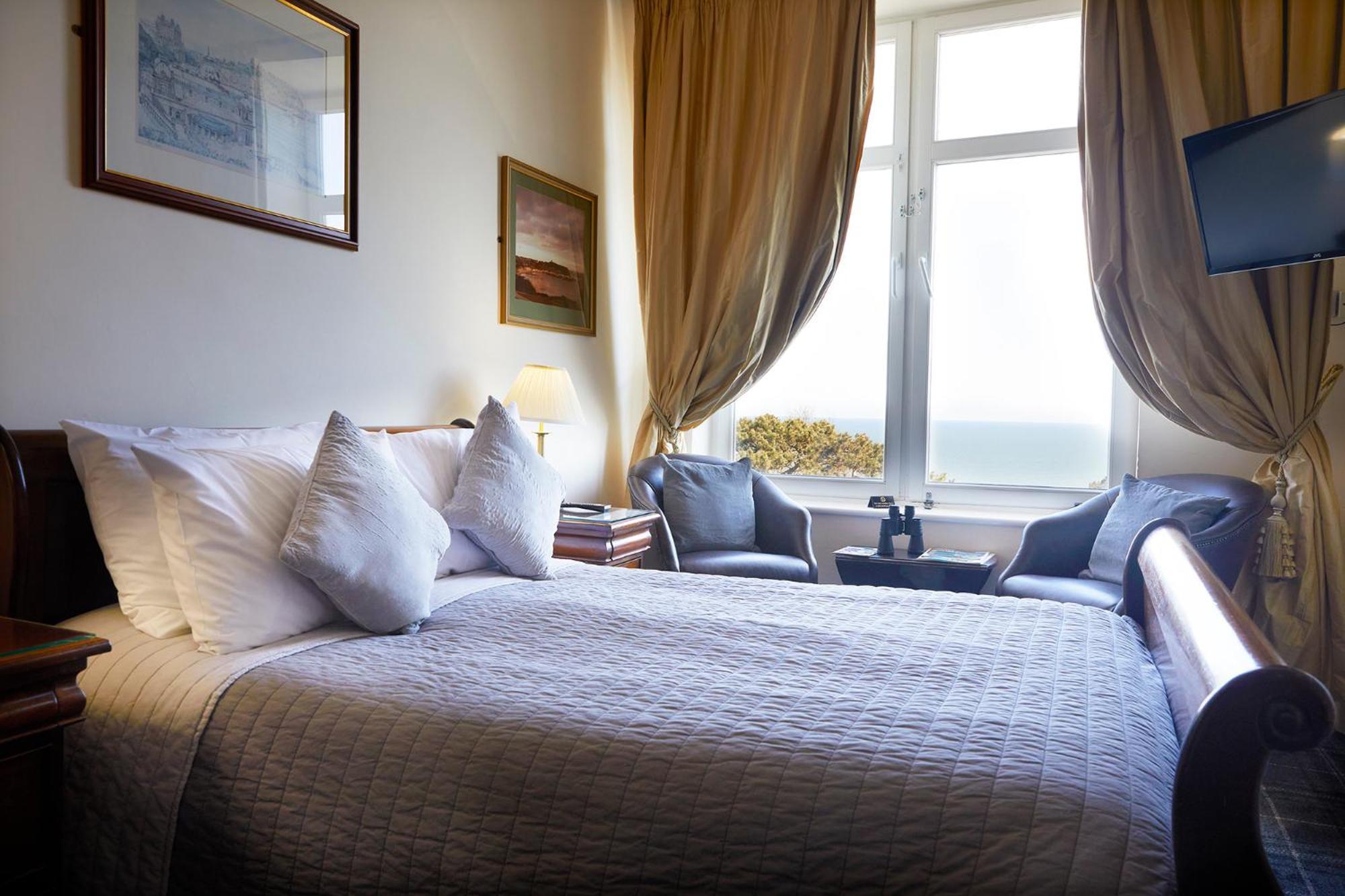 Mansion House Hotel Скарбъро Екстериор снимка