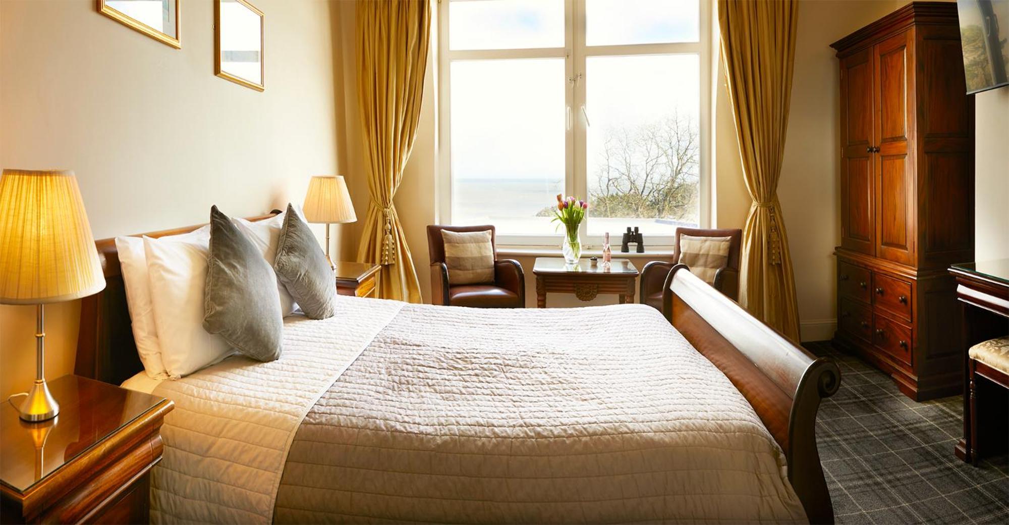 Mansion House Hotel Скарбъро Екстериор снимка